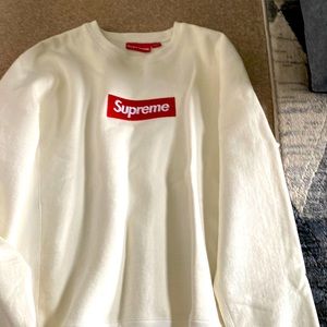 Supreme Sweatshirt